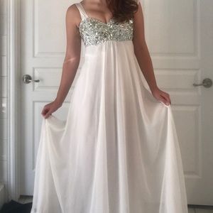 White sweethearts dress